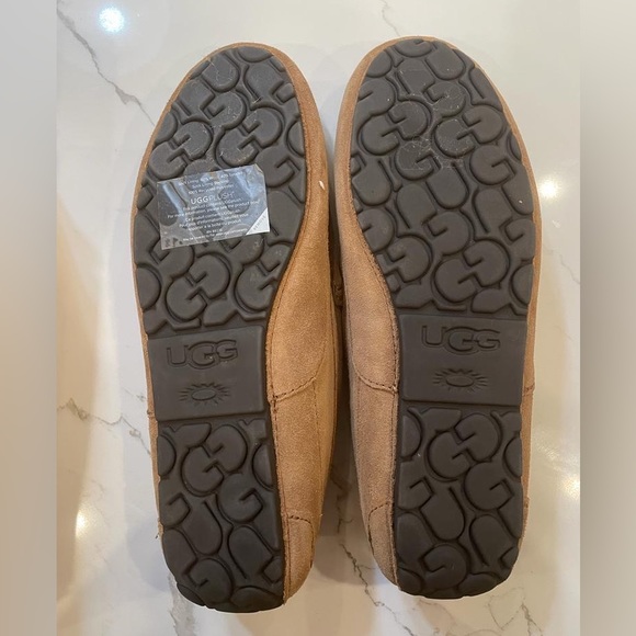 UGG MEN ALDER SLIPPERS CAMEL COLOR SIZE 10 - Picture 2 of 4